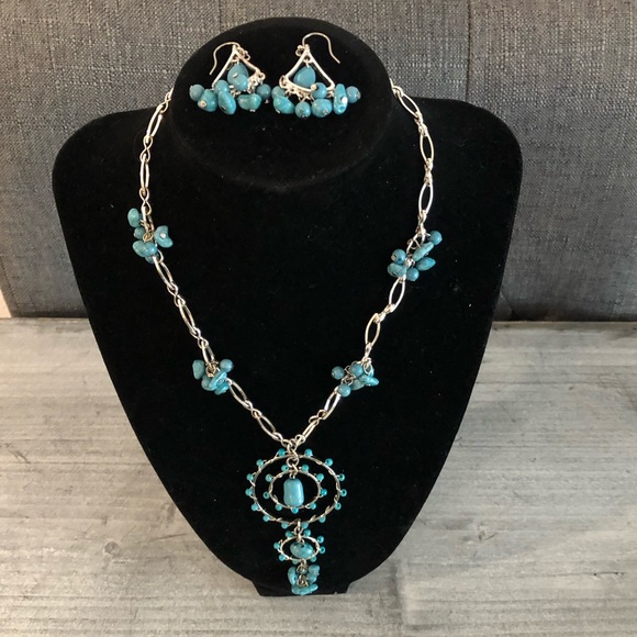 Jewelry - Necklace and Earring Set